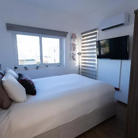 Dene Hollow Voroklini