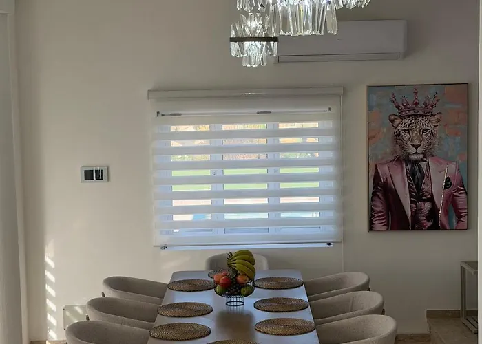 Dene Hollow * 보로클리니