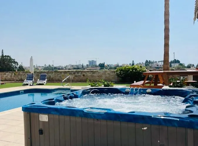 Villa Dene Hollow Oroklini