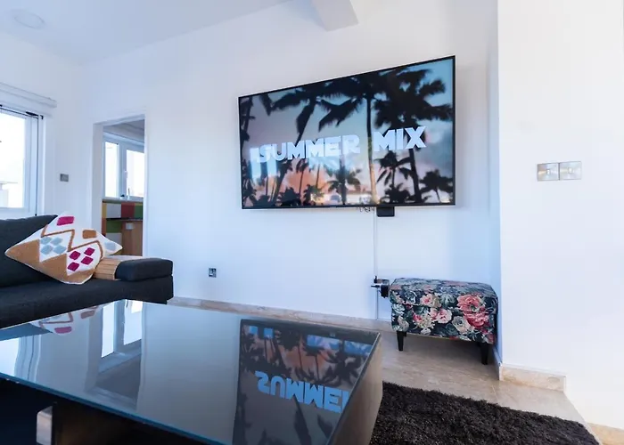 Villa Dene Hollow Oroklini