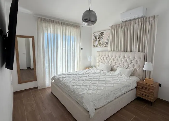 Villa Dene Hollow Voroklini